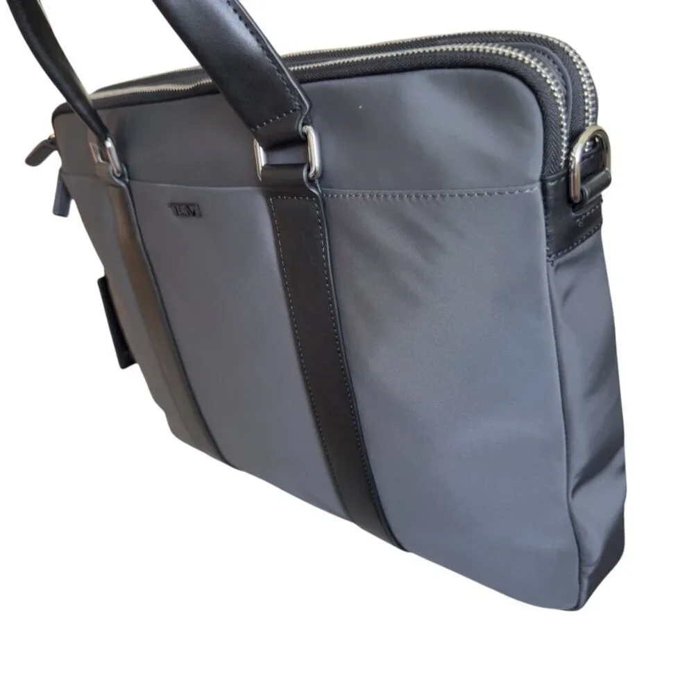 Tumi Thornbury Grey Nylon & Leather Triple compartment‎ Briefcase Bag 136350